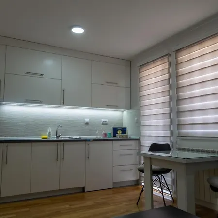 Stan Na Dan Nina - Centar Appartement