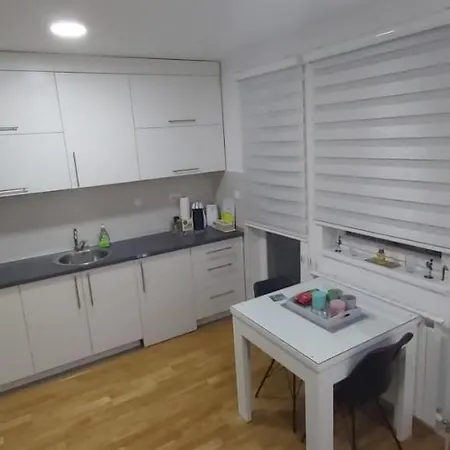 Apartman Stan Na Dan Nina - Centar