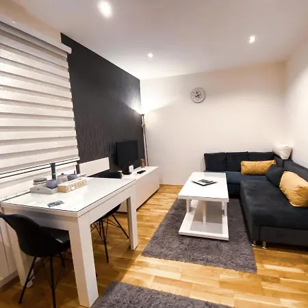 Stan Na Dan Nina - Centar Apartman